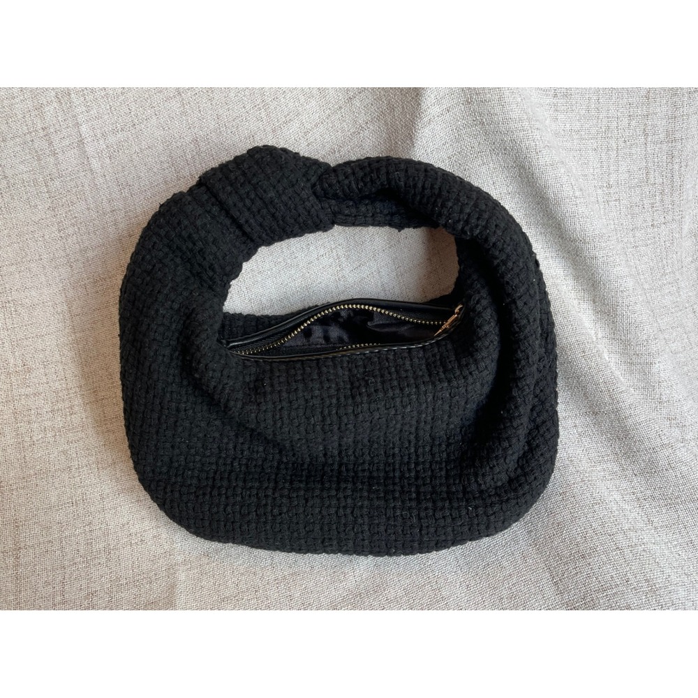 Urban Expressions Black Tracy Knotted clutch